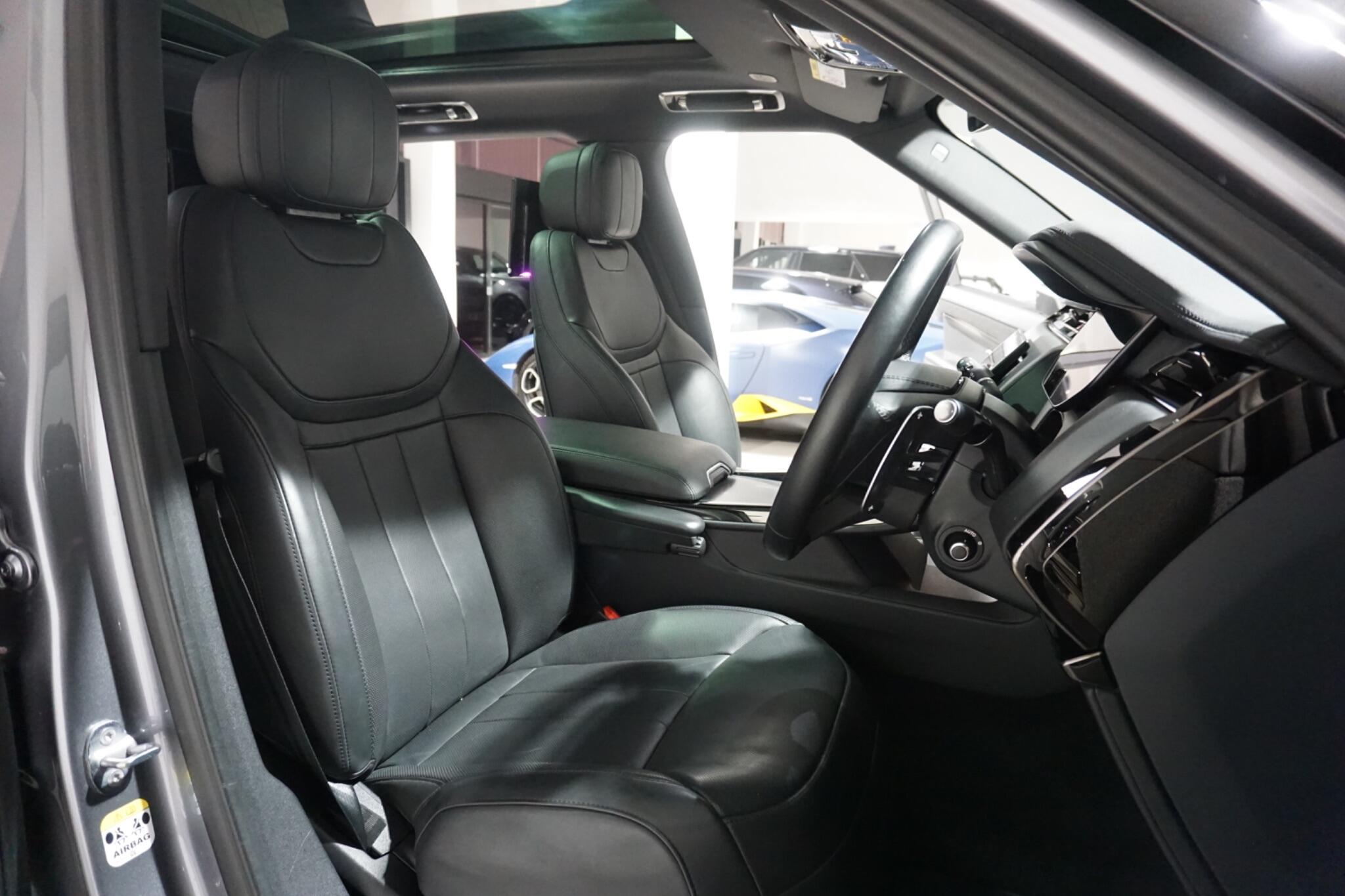 Land Rover Range Rover Sport 3.0 D300 MHEV Dynamic SE SUV 5dr Diesel Auto 4WD Euro 6 (s/s) (300 ps)